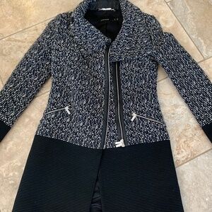 Karen Millen Size 4 Black/White Wool Coat